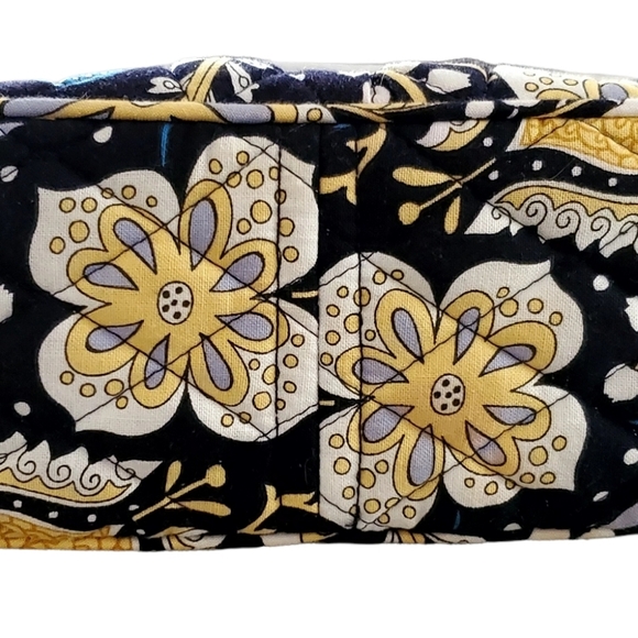 Vera Bradley Shoulder Bag - Picture 5 of 8